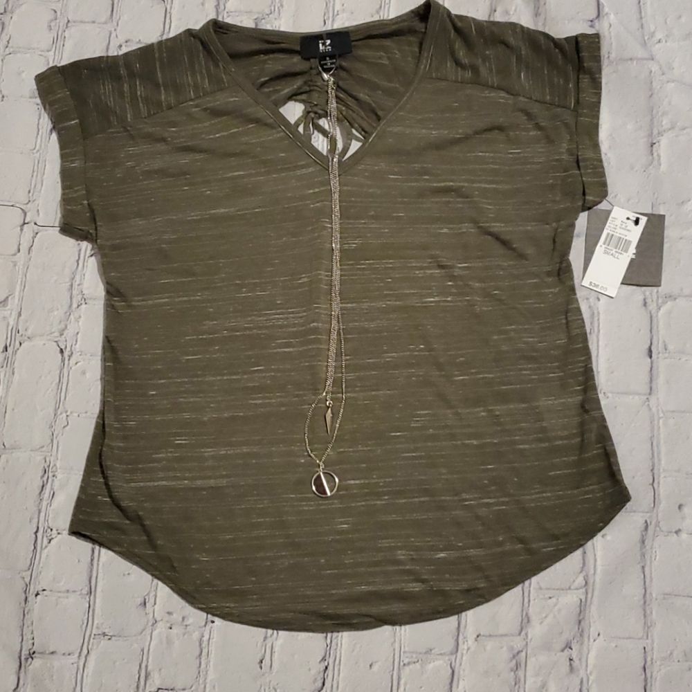 🌺2 For $20 Item🌺 NWT iZ Byer Cutout Back w/Ruched Tie & Necklace